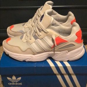 Adidas yung-96 size 10 men’s